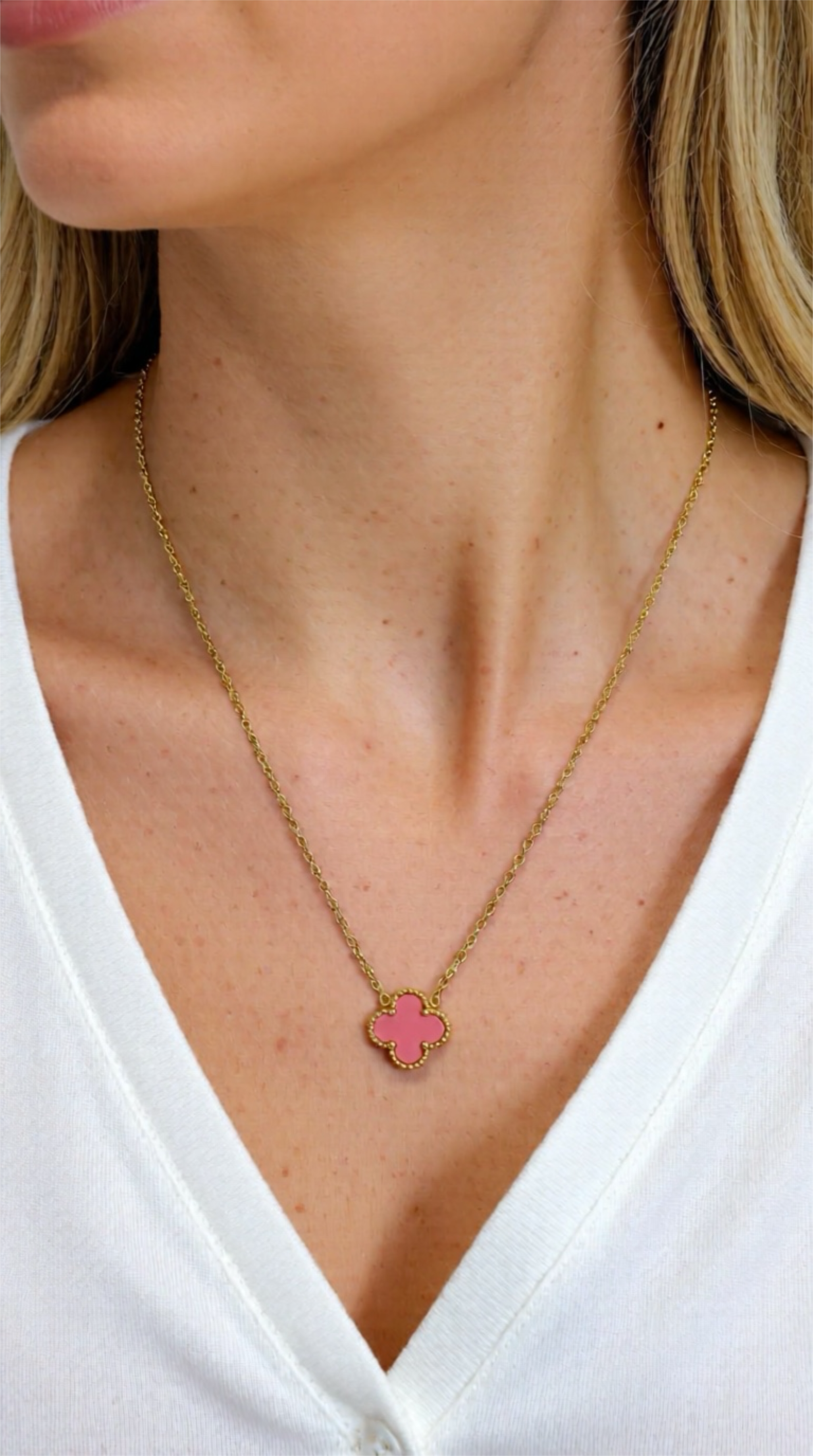 Elegant Rosa Halsband - 18K Guldpläterat Rostfritt Stål